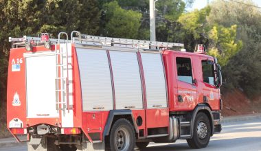 Υπό μερικό έλεγχο τέθηκε η πυρκαγιά στη Ρόδο
