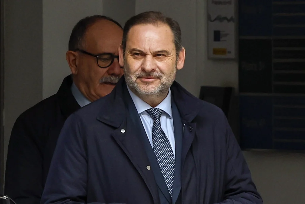 Ισπανία: Ποινή φυλάκισης 24 ετών σε πρώην υπουργό της κυβέρνησης Π.Σάντσεθ για διαφθορά