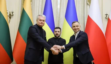 Ανησυχία στην ΕΕ για την ένταση στις σχέσεις Πολωνίας και Ουκρανίας: «Πρέπει να βρούμε λύση»