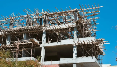 Στην «τσιμπίδα» της ΑΑΔΕ κατασκευαστική και μεσιτική εταιρεία στις Κυκλάδες: Έκρυβαν εισοδήματα 3,1 εκατ. ευρώ!