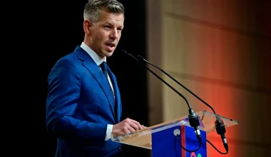 Είχαν χαρεί στις Βρυξέλλες  με την εκλογή  Μάγιαρ αλλά τώρα βάζει… εμπόδια  στην ένταξη της Ουκρανίας στην ΕΕ