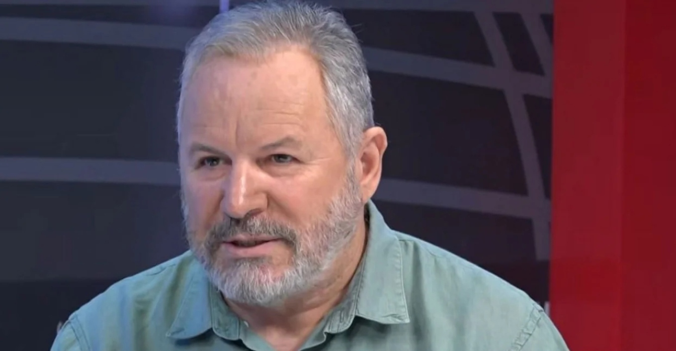 Χάρης Αθανασιάδης: Με φράση του Γουόρεν Μπάφετ εξήγησε πώς η ΕΛΑΣ στοχεύει να φορολογήσει τον πλούτο