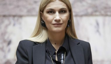 Σ.Βολουδάκη για την απώλεια του συζύγου της: «Είναι πολύ δύσκολο – Μαθαίνεις να ζεις με το τραύμα στην καρδιά»