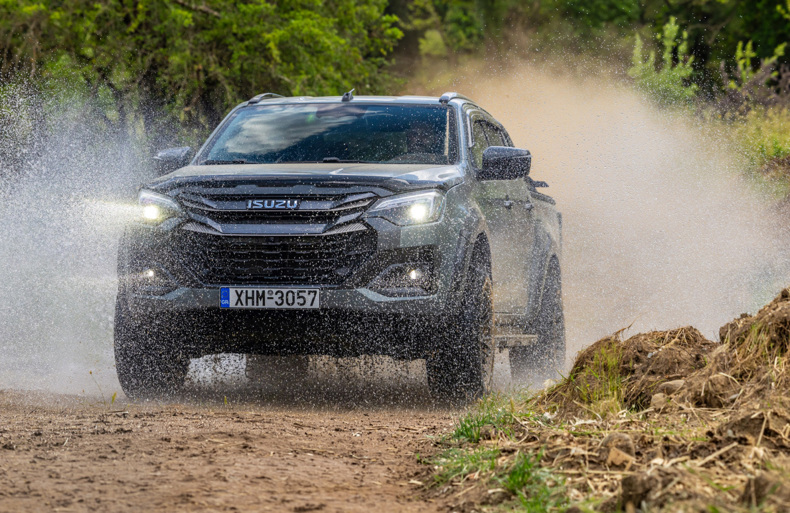 Με το Isuzu D-Max στις ειδικές του ΕΚΟ Ράλλυ Ακρόπολις 2026