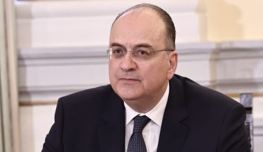 Μ.Λαζαρίδης: «Δεν υπάρχει πλαστό πτυχίο – Kάποιοι επιχείρησαν την πολιτική μου εξόντωση»