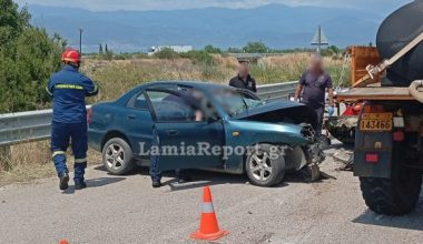 Φονικό τροχαίο στη Φθιώτιδα: Aυτοκίνητο έγινε σμπαράλια μετά από σύγκρουση με φορτηγό – Νεκρός ο οδηγός του (φωτο)