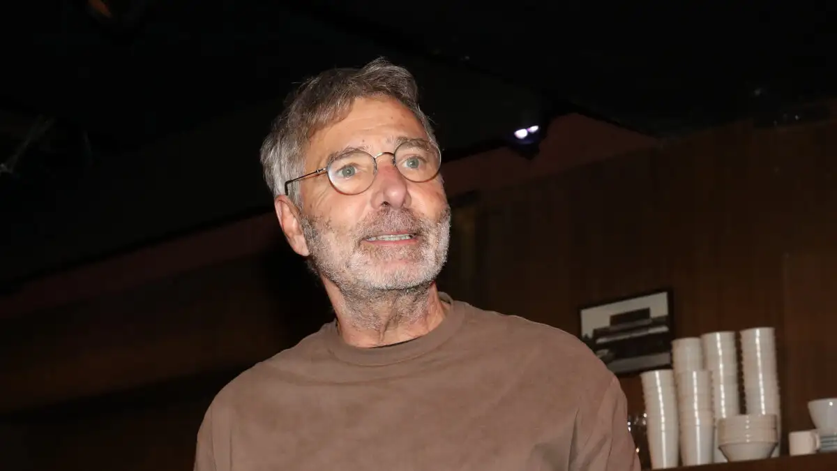 Η συγκλονιστική εξομολόγηση του Θ.Αθερίδη για την εξάρτησή του από το αλκοόλ: «Κοιμόμουν μία ώρα και έπινα 23»!