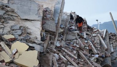 Χώρες αποστέλλουν βοήθεια στη Βενεζουέλα μετά τους καταστροφικούς σεισμούς – Φόβοι ακόμα και για 100.000 νεκρούς