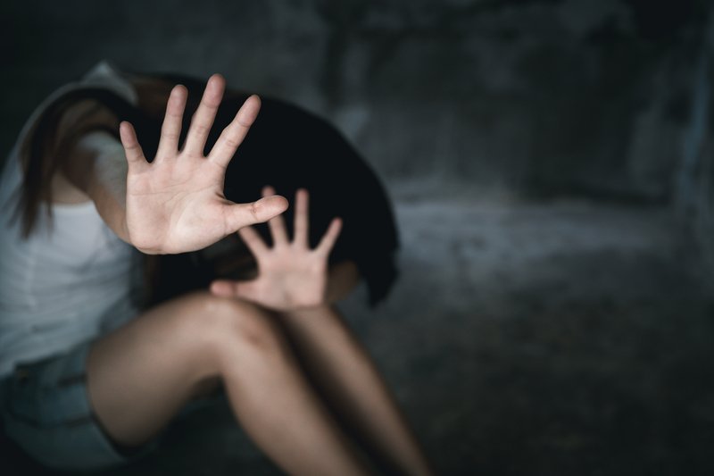 Καταδίκη χωρίς αναστολή για πατέρα στη Λαμία – Οι καταγγελίες που συγκλόνισαν το δικαστήριο