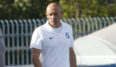 Σε «βαρύ» κλίμα το τελευταίο «αντίο» στον Τ.Γκώνια: Ποιοι παρευρέθηκαν στην τελετή (φωτο)