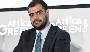 Π.Μαρινάκης κατά Α.Τσίπρα: «Aισθάνθηκε για ακόμη μία φορά την ανάγκη να αυτοπροβληθεί ως υπόδειγμα “εντιμότητας”»