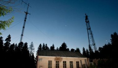 Ενεργοποιήθηκε ξανά ο ρωσικός «πομπός της Αποκάλυψης» UVB-76: Τα κρυπτογραφημένα μηνύματα που μετέδωσε