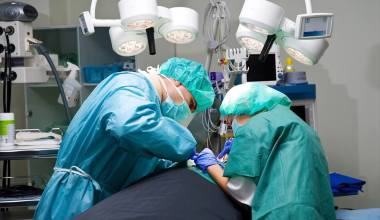 «Τίτλοι τέλους» στα δωρεάν απογευματινά χειρουργεία