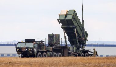 Βίντεο: Σύστημα αντιαεροπορικής άμυνας Patriot των Ουκρανών αναχαιτίζει δύο ρωσικούς βαλλιστικούς πυραύλους