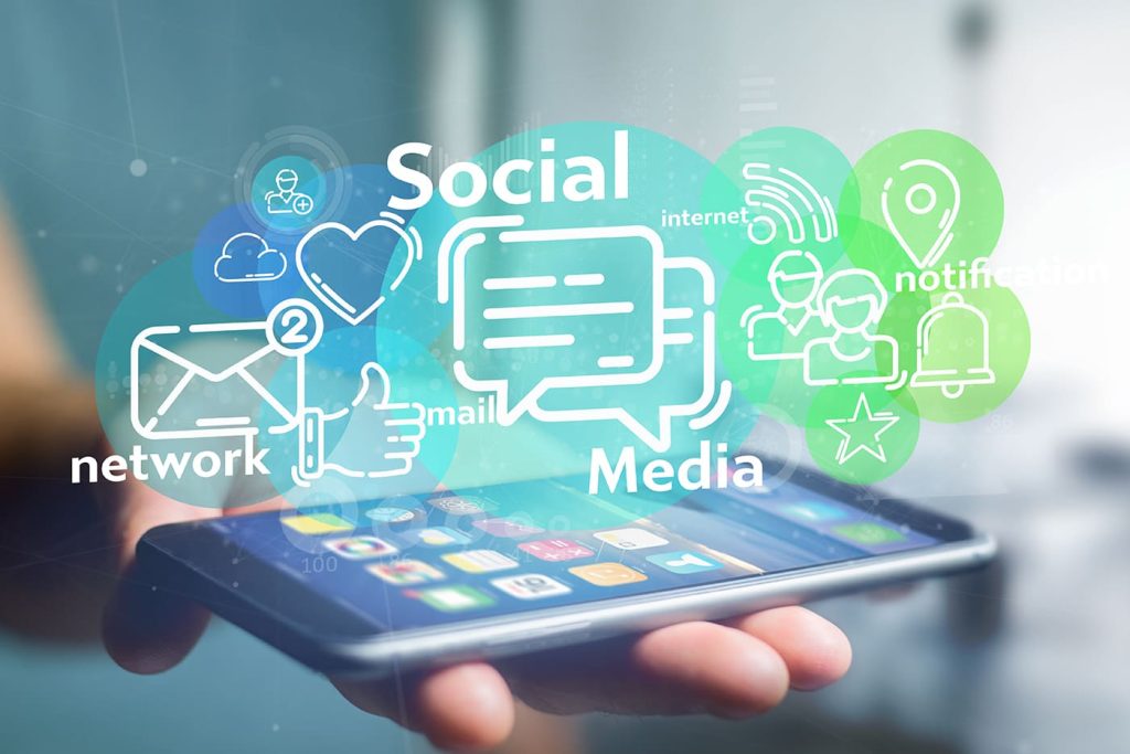 Τα social media ξεπέρασαν για πρώτη φορά τα παραδοσιακά ΜΜΕ ως βασική πηγή ενημέρωσης