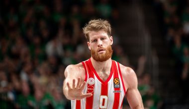 Ποια είναι η ομάδα που περιμένει «στη γωνία» για τον Τ.Γουόκαπ εάν δεν ανανεώσει το συμβόλαιό του με τον Ολυμπιακό