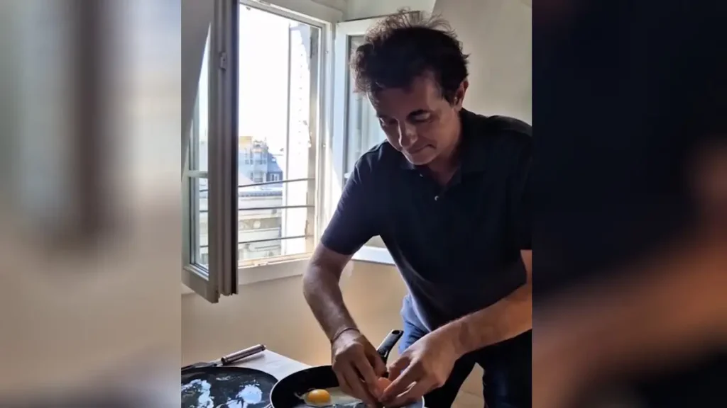 Πάνω από 35 βαθμούς Κελσίου η θερμοκρασία στο Παρίσι: Γάλλος «τηγανίζει» αυγά και κρέπες κάτω από τον ήλιο!