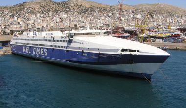 Το τελευταίο ταξίδι του «Αίολος Κεντέρης»: Στα διαλυτήρια της Τουρκίας το θρυλικό ταχύπλοο (φώτο-βίντεο)