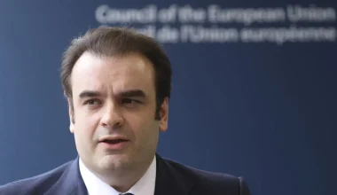Ο Κ.Πιερρακάκης παρουσιάζει τις αλλαγές για το νόμο Κατσέλη και τι μπορούν να κερδίσουν οι οφειλέτες