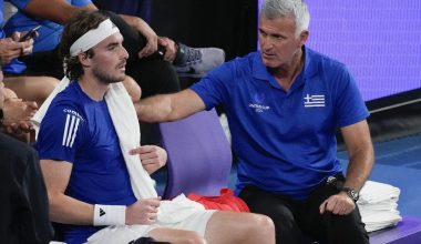 «Διαζύγιο» του Σ.Τσιτσιπά με τον πατέρα του: «Δεν έχει να μου προσφέρει κάτι παραπάνω»