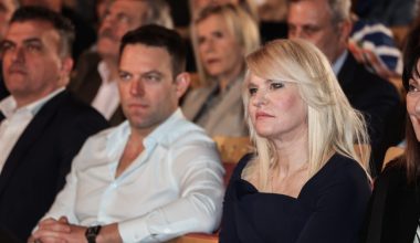 Τέλος η Θεοδώρα Τζάκρη από το κόμμα «Δημοκράτες»: «Μύδροι» στον Σ.Κασσελάκη – Τι αναφέρει στην ανάρτησή της