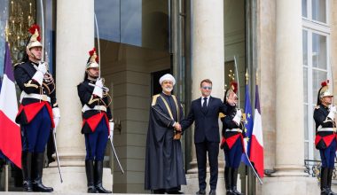 Γαλλία και Ομάν ανακοίνωσαν την ενίσχυση της συνεργασίας τους για την αποναρκοθέτηση των Στενών του Ορμούζ