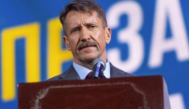 Βίκτορ Μπουτ: «Έρχεται πόλεμος στην καρδιά της Ευρώπης εκεί που σπουδάζουν τα παιδιά σας» λέει ο «Άρχοντας του Πολέ