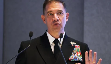 Επίσημη επίσκεψη του αρχηγού της CENTCOM στην Βηρυτό: Συναντήθηκε με τον στρατηγό Ρ.Χαϊκάλ