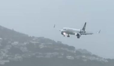 Βίντεο: Αεροπλάνο στην Νέα Ζηλανδία σταματά την προσγείωση τελευταία στιγμή λόγω ανέμων και βροχής