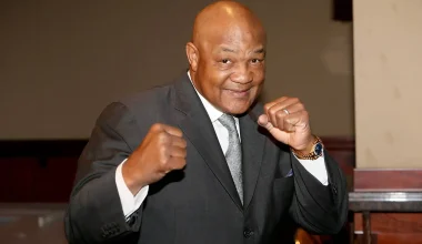 George Foreman: «Έβγαλα πολλά περισσότερα λεφτά από τη ψησταριά με το όνομά μου παρά από την πυγμαχία»!