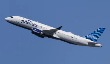 Nέα Υόρκη: Αεροσκάφος της JetBlue συγκρούστηκε με drone κατά την προσγείωση