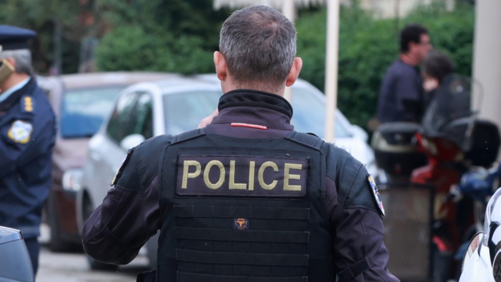 Ποινή φυλάκισης σε αστυνομικό για ξυλοδαρμό της συζύγου του – Την χτυπούσε ακόμη και όταν ήταν έγκυος
