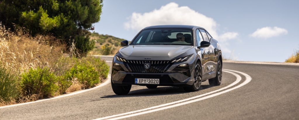 Δοκιμάζουμε το νέο Peugeot Ε-408