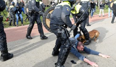 Βία στην Ολλανδία μετά τη νίκη του Μαρόκου – Αστυνομική επέμβαση κατά Μαροκινών ταραξιών