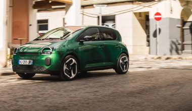 Στην Ελλάδα το νέο Renault Twingo E-Tech – Πόσο κοστίζει;