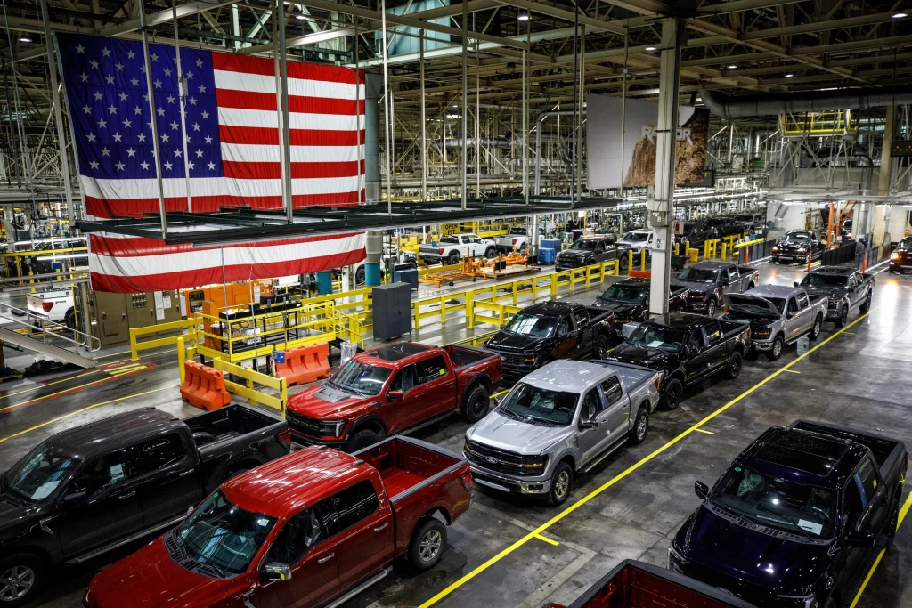Φιάσκο η Τεχνητή Νοημοσύνη για την Ford: Επαναπροσέλαβε 300 μηχανικούς που είχε απολύσει
