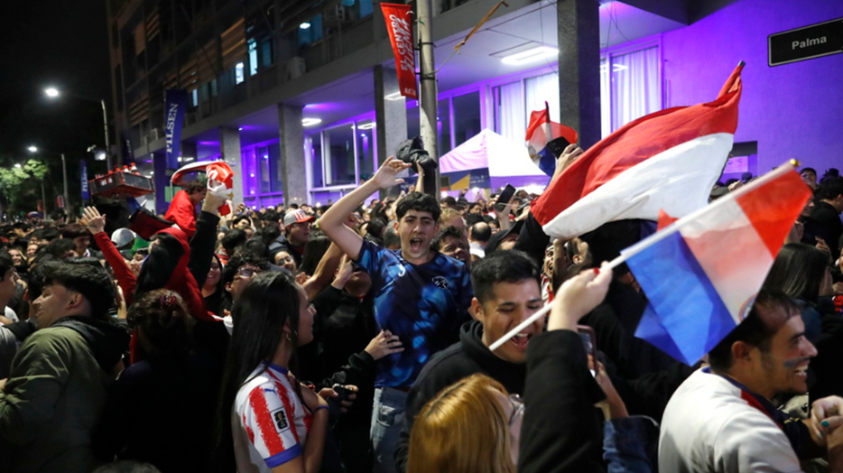 Παραγουάη: Ξέφρενοι πανηγυρισμοί μετά το ιστορικό κάζο της Γερμανίας στο Μουντιάλ 2026 (βίντεο)
