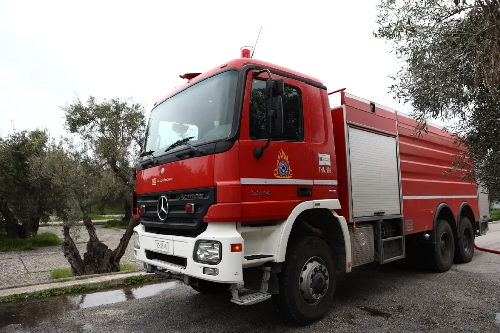 Φωτιά σε αγροτοδασική έκταση στη Λούτσα Ευβοίας – Ισχυρές δυνάμεις στο σημείο