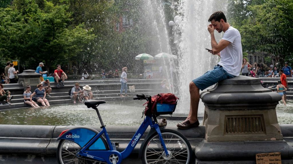 Στα «ύψη» η θερμοκρασία στις ΗΠΑ: Το θερμόμετρο θα δείξει 45°C