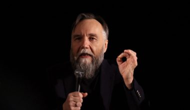 Οι τρεις στόχοι που έθεσε ο Αλεξάντερ Ντούγκιν για την Ρωσία ώστε να επανακτήσει την «χαμένη» αίγλη της
