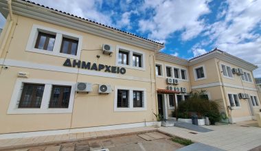 Tραγωδία κοντά στο Δημαρχείο του Αγίου Νικολάου στο Λασίθι: Γυναίκα έπεσε από ταράτσα και σκοτώθηκε