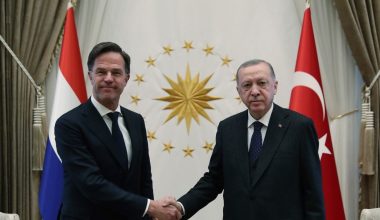 Διθύραμβοι Μ.Ρούτε για Τουρκία: «Έχει αμυντική βιομηχανία που χρειαζόμαστε»