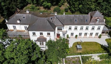W.Porsche: Πουλά την πολυτελή του βίλα στο Σάλτσμπουργκ μετά τις αντιδράσεις για την ιδιωτική σήραγγα