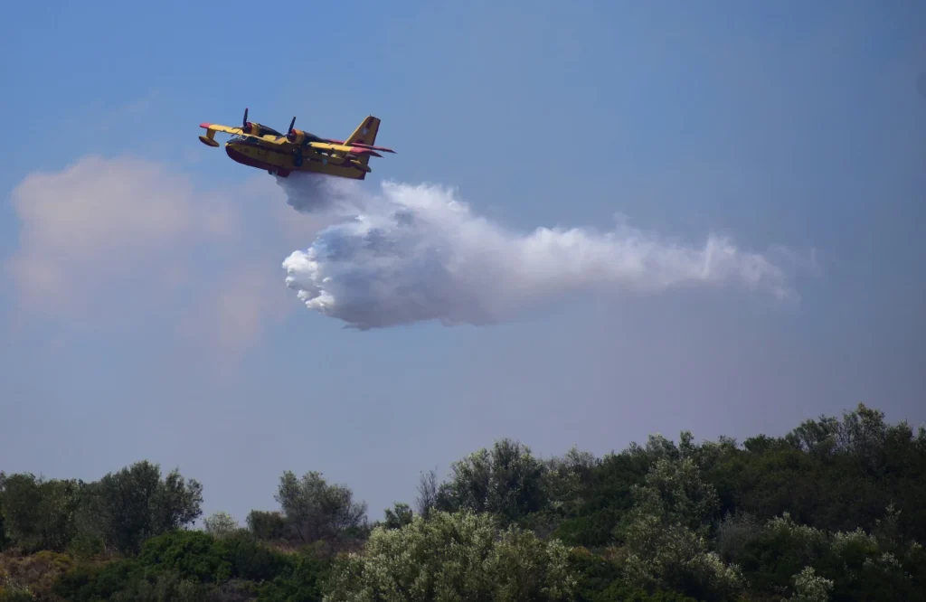 Σε ύφεση η φωτιά σε αγροτοδασική έκταση στην Στρογγυλή Άρτας (upd)