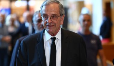 Με «γαλάζια παρέα» ο Α.Σαμαράς σε δείπνο