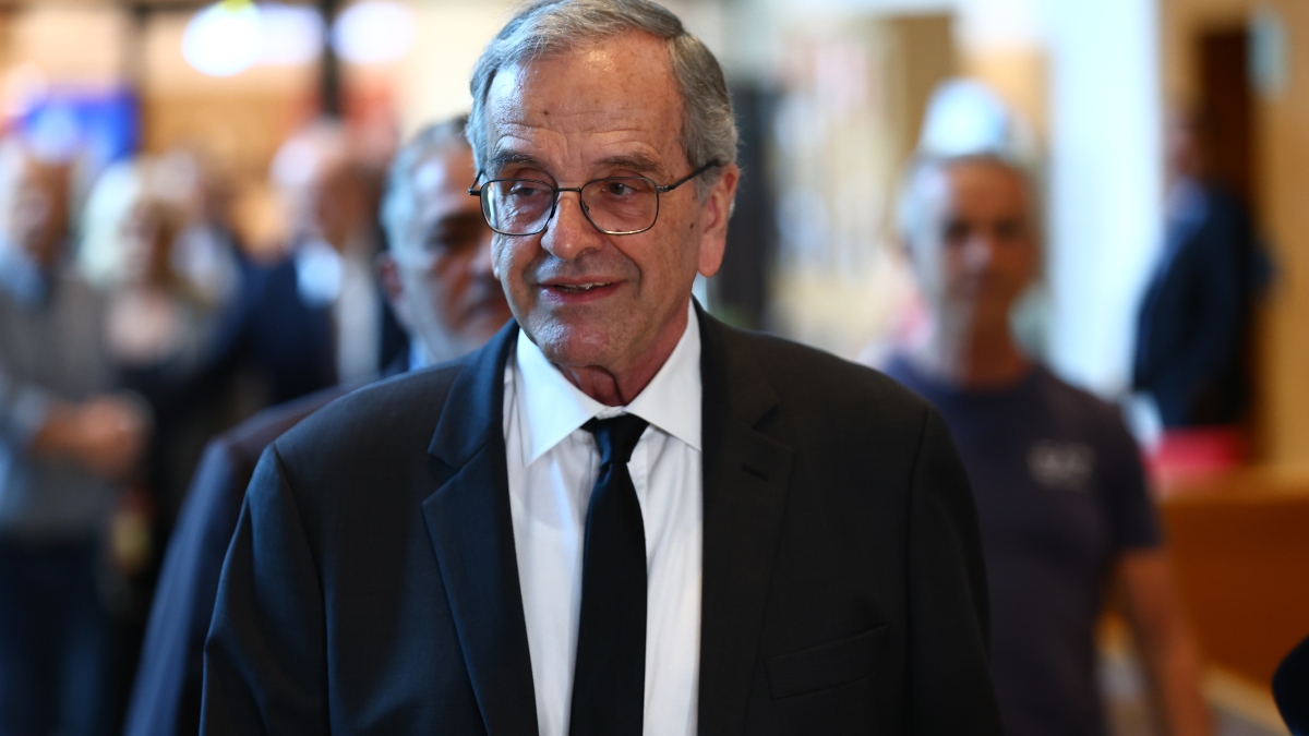 Με «γαλάζια παρέα» ο Α.Σαμαράς σε δείπνο