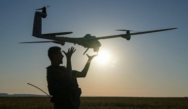 Ουκρανικό drone κτύπησε λεωφορείο με επιβάτες από την Λευκορωσία στο Μπριάνσκ: Δύο τραυματίες