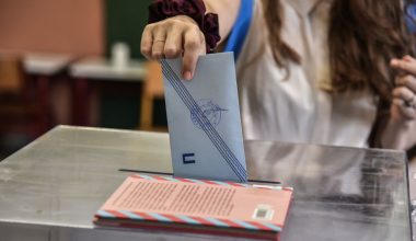 Metron Analysis: Στην δεύτερη θέση η ΕΛΑΣ του Α.Τσίπρα – Νέα απόσταση από το ΠΑΣΟΚ