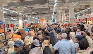 Χαμός στην Γαλλία για ένα κλιματιστικό – Ένταση και ουρές στα καταστήματα