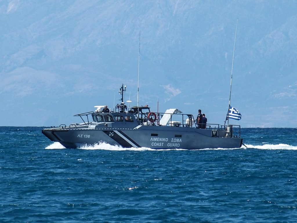 Ελαφόνησος: Άνδρας επιβιβάστηκε σε πλοίο από ανοιχτό καταπέλτη εν μέσω ελιγμών πρόσδεσης